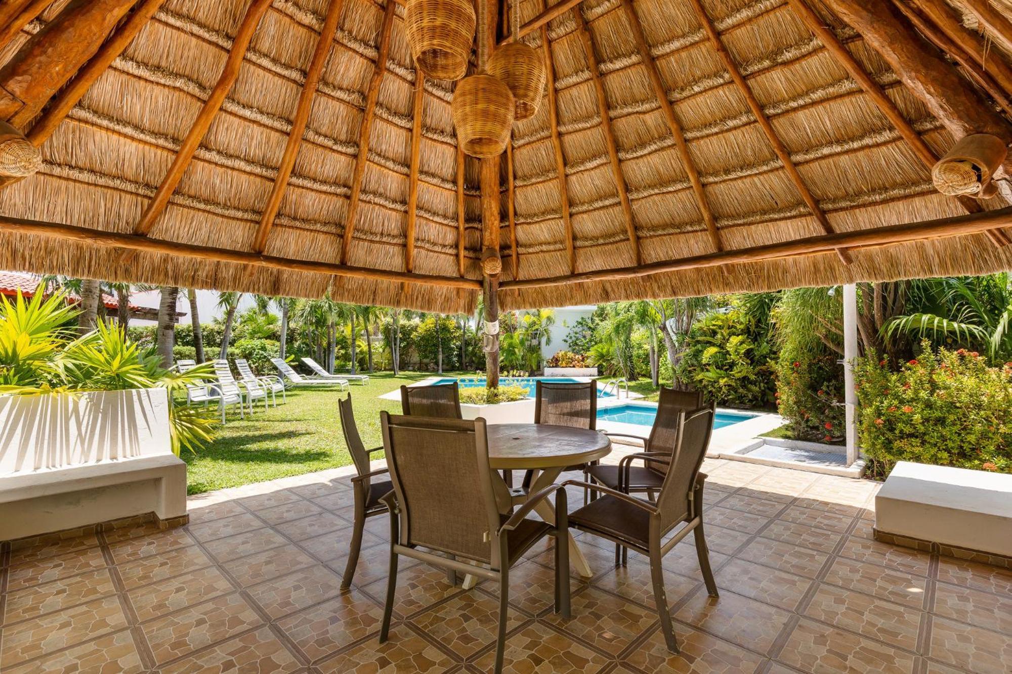 Large House - Walking To Beach - 10 Guests! 坎昆 外观 照片