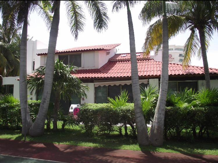 Large House - Walking To Beach - 10 Guests! 坎昆 外观 照片